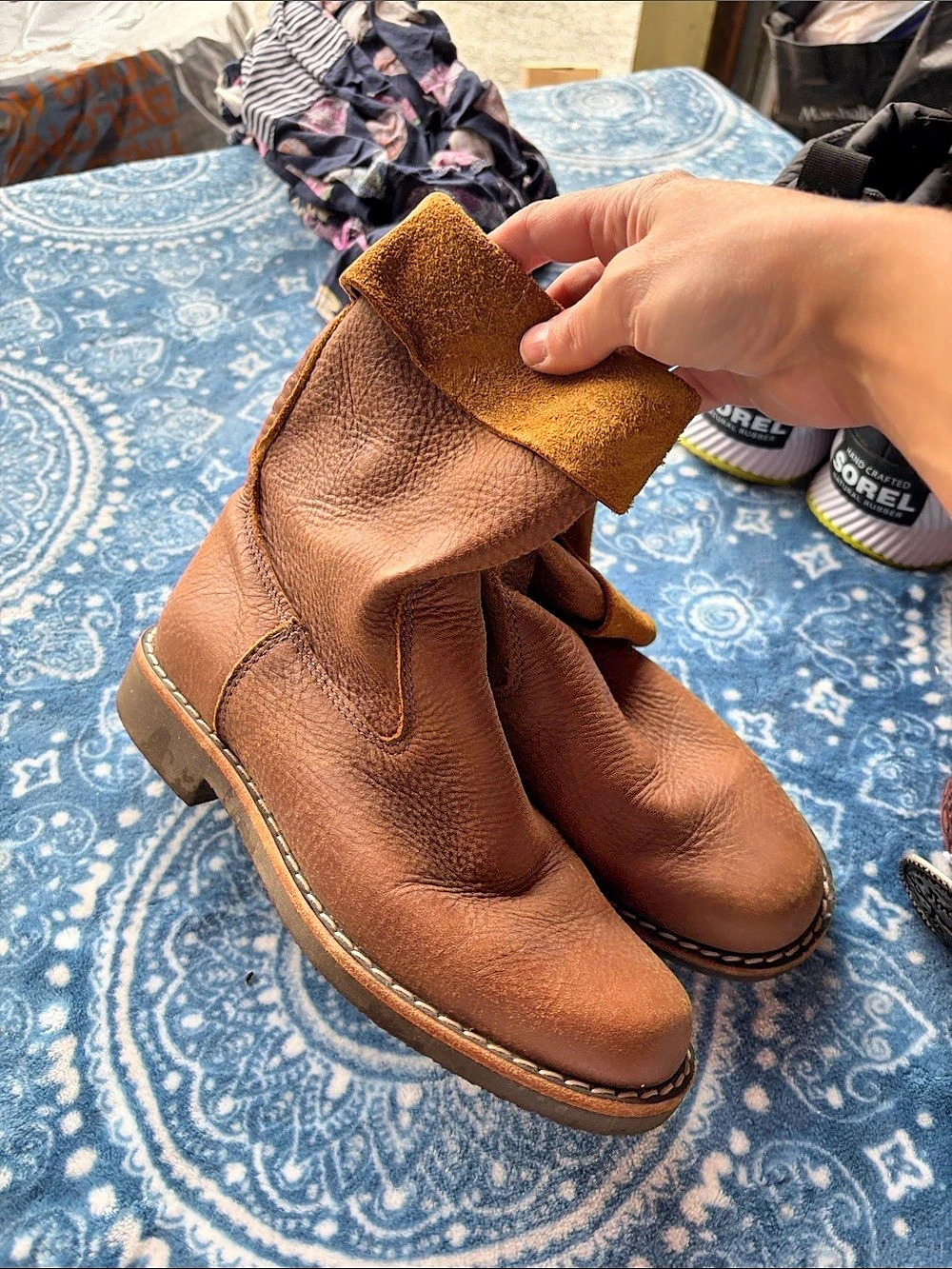 Roots The Shorty Boot Brown Ankle Boots